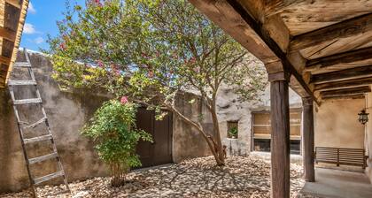 The Adobe BCS - 1.0 Mile to Campus - Sleeps 10