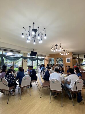 Desayuno bufé gratuito y diario