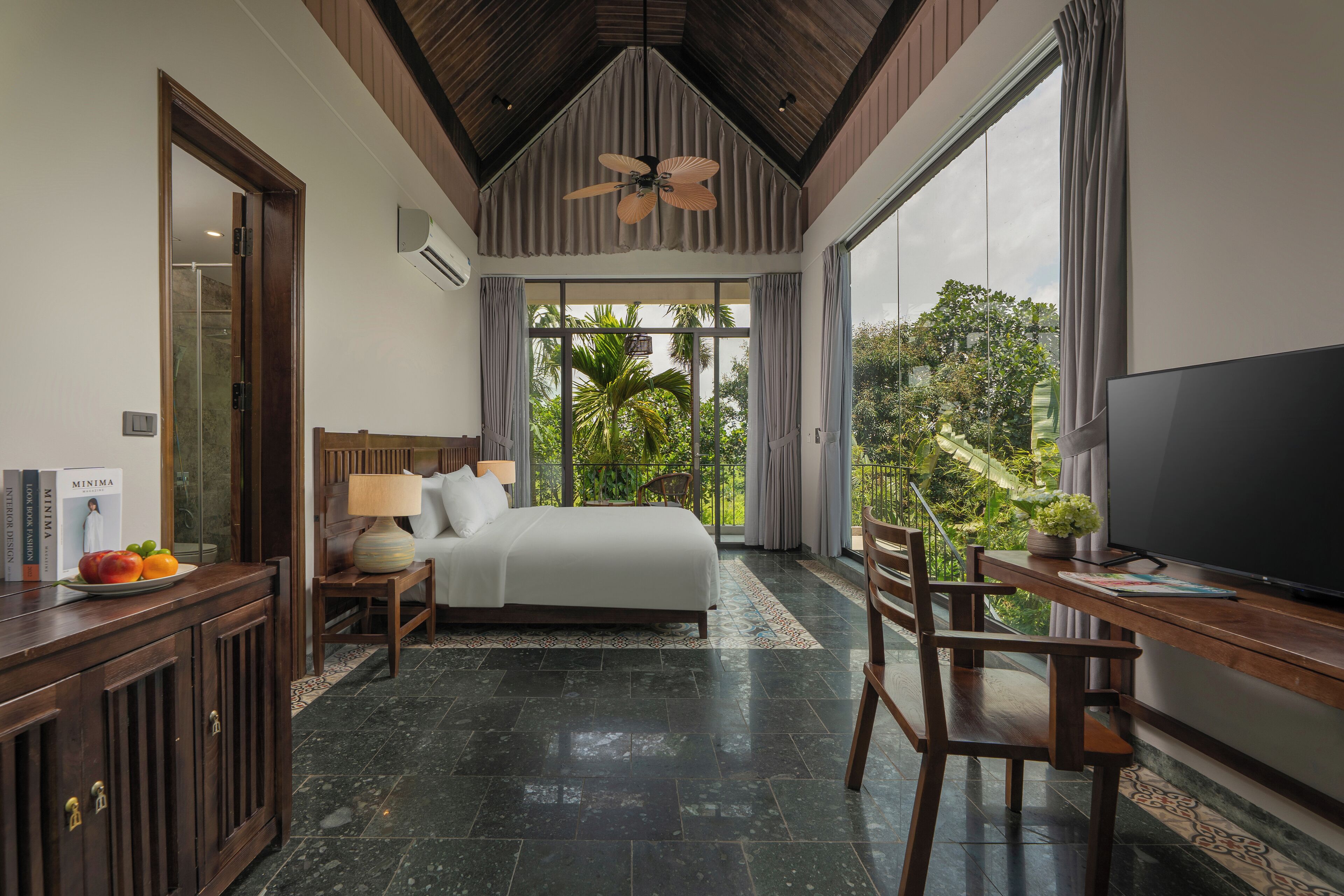 ジュニア ダブルルーム | 高級寝具、セレクト コンフォート製ベッド、ミニバーのアイテム (無料)、デスク