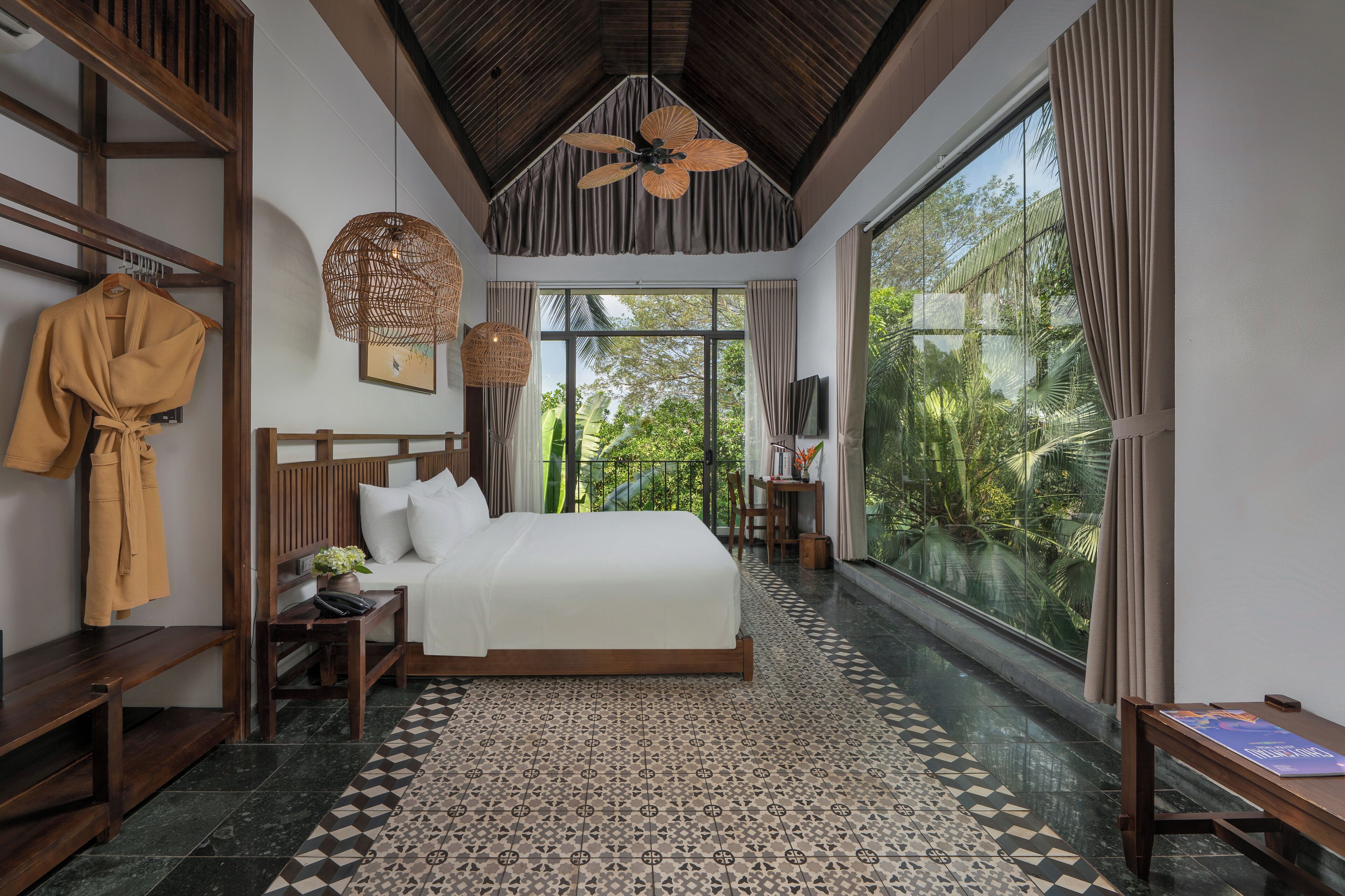 Habitación Deluxe doble | Ropa de cama de alta calidad y colchones Select Comfort