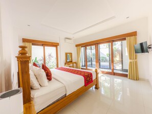 Villa, 3 Bedrooms | 3 bedrooms, desk, free WiFi, bed sheets - Moai House (Canggu)
