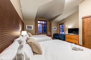 Deluxe Room, Non Smoking, Mountainside - Copper Horse Lodge (Golden)