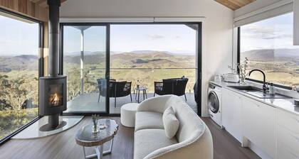 The Lookout by Mt Bellevue - Stay at our Vineyard with Views Forever!