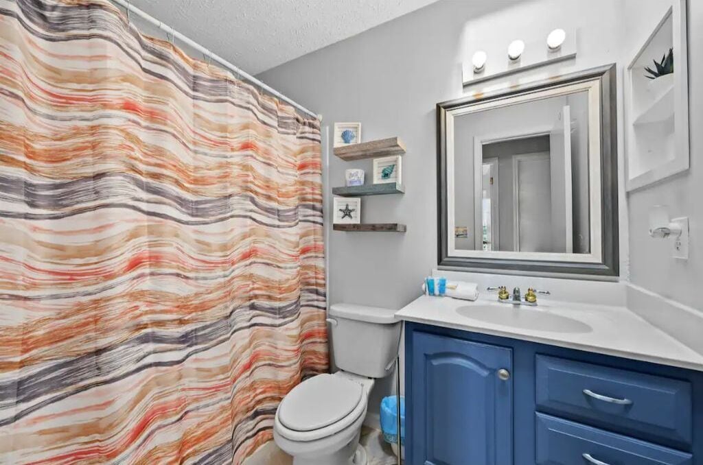 CUTE! little end-unit beach townhome