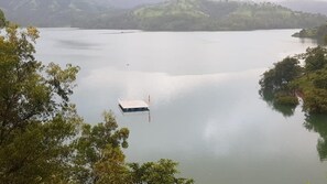 Vista al lago