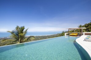 Outdoor pool - Splash 4 Bed :Contemporary Tropical Five Star Villa (Koh Samui)