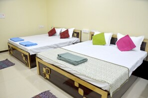 6 Schlafzimmer, Bügeleisen/Bügelbrett, WLAN, Bettwäsche