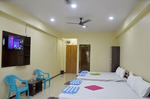 6 habitaciones, tabla de planchar con plancha, wifi y ropa de cama 