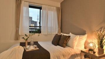 Blackout curtains, soundproofing, iron/ironing board, free WiFi