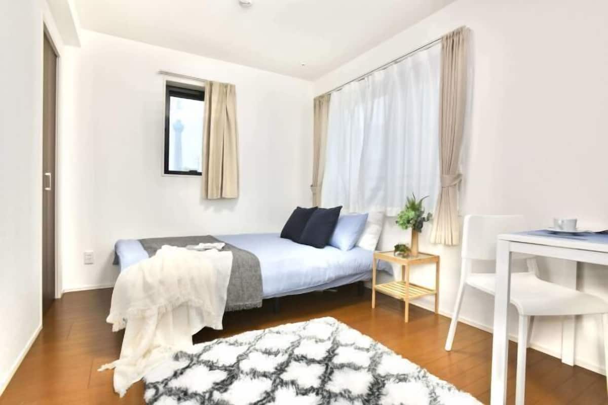 Blackout curtains, soundproofing, iron/ironing board, free WiFi