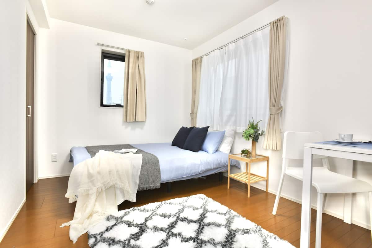 Blackout curtains, soundproofing, iron/ironing board, free WiFi