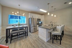 Apartment (3 Bedrooms) | Interior - Resort Pool, Walk to the Beach, Island Views Little Beach House by Avantstay (Port Aransas)