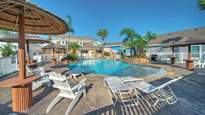 Interior - 16 Palms by Avantstay Luxury Getaway, Backyard Oasis Pool & Playscape Access (Port Aransas)