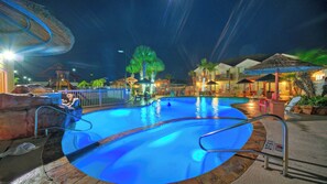 Interior - 16 Palms by Avantstay Luxury Getaway, Backyard Oasis Pool & Playscape Access (Port Aransas)