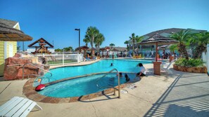 Interior - 16 Palms by Avantstay Luxury Getaway, Backyard Oasis Pool & Playscape Access (Port Aransas)