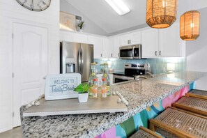 House (3 Bedrooms) | Interior - Totally Beachin by Avantstay Private Heated Pool, Hot Tub + Fire Pit! (Port Aransas)