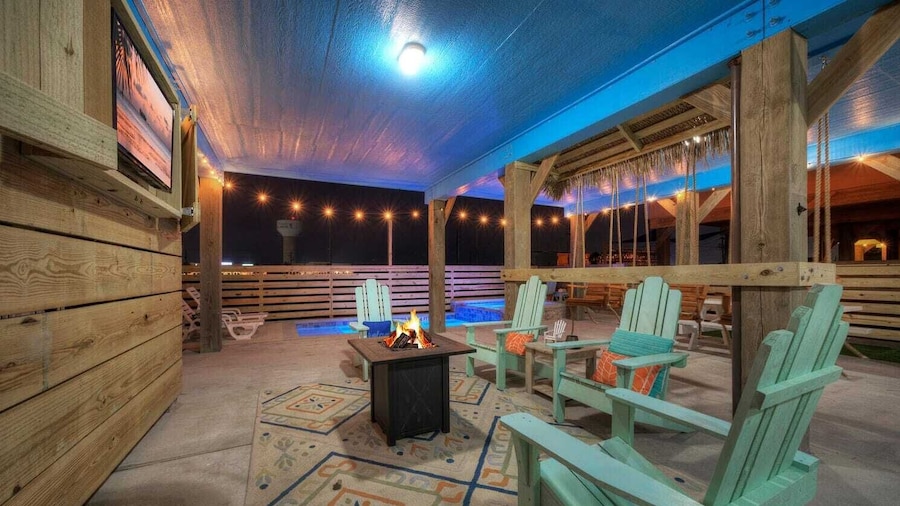 Totally Beachin by Avantstay Private Heated Pool, Hot Tub + Fire Pit!