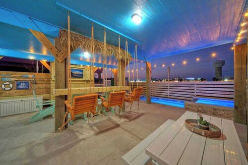 Totally Beachin by Avantstay Private Heated Pool, Hot Tub + Fire Pit!