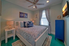 House (4 Bedrooms) | Interior - Huge Priv Rooftop w/ Ocean Glimpse View, Pool Seaside Lookout by Avantstay (Port Aransas)