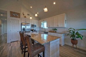 House (3 Bedrooms) | Interior - Pelican's Porch by Avantstay Private Pool, Views (Port Aransas)