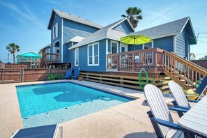 House (4 Bedrooms) | Front of property - Makaira Azul by Avantstay Pool & Putting Green! (Port Aransas)