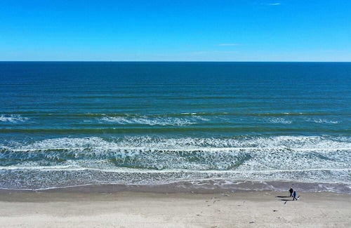 Rooftop Patio w/ View, Pool, Near the Beach Lost Shaker of Salt by Avantstay
