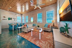 Interior - Ocean Devotion by Avantstay Prvt Pool+near Beach (Port Aransas)