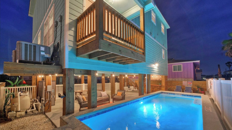 Tequila Tides by AvantStay | Free Golf Cart • Private Pool | Close to Beach + Eateries
