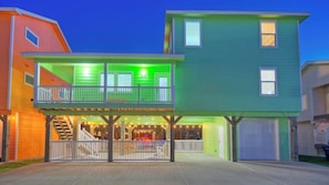 Interior - Reel Life Dreams by Avantstay Pool + Near Beach! (Port Aransas)
