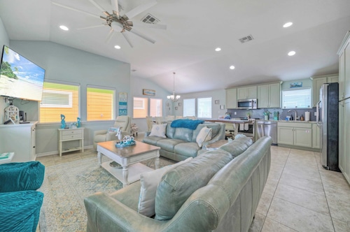 Reel Life Dreams by Avantstay Pool + Near Beach!