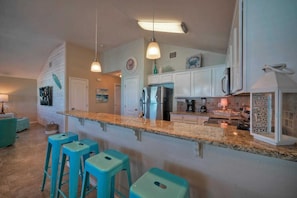 Interior - Boards N Bikinis by Avantstay Private Pool! (Port Aransas)