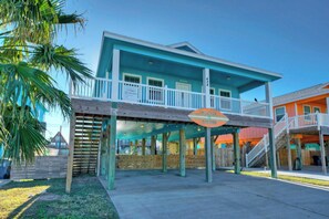 House (3 Bedrooms) | Interior - Boards N Bikinis by Avantstay Private Pool! (Port Aransas)