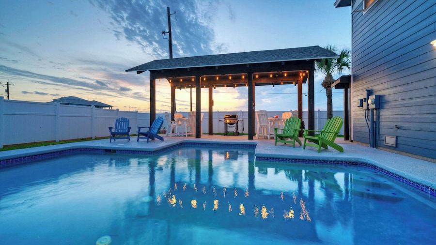 Boujee Pelican by Avantstay Pool+game Room+views