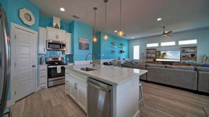 Interior - Whatabeach by Avantstay Private Pool, Cabana Bar (Port Aransas)