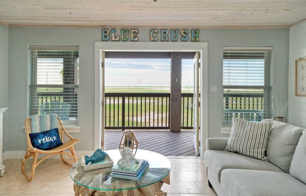 House (4 Bedrooms) | Interior - Incredible Nature Views, Golf Cart for Rent, Balcony Blue Crush by Avantstay (Port Aransas)