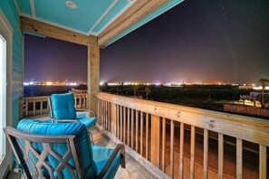 Interior - 50 Shades of Blue by Avantstay View+boat Parking (Port Aransas)
