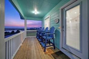 Interior - Baydream Believer by Avantstay Pool, Views (Port Aransas)