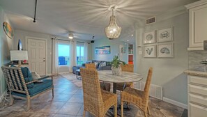 Apartamento (2 Bedrooms) | Parte interna