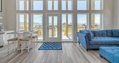 Dean Marlin by Avantstay Stunning Old Town Home!