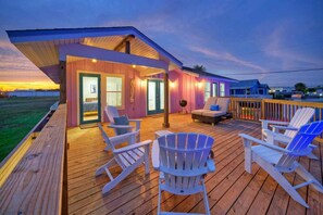 House (3 Bedrooms) | Interior - Barefoot & Salty by Avantstay Private Pool (Port Aransas)