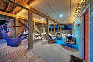 Talo (4 Bedrooms) | Sisätilat