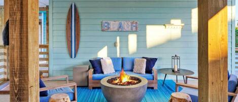 House (4 Bedrooms) | Front of property