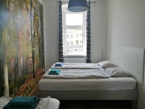 1 bedroom, desk, iron/ironing board, WiFi