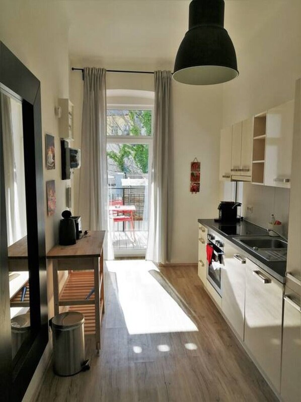 Réfrigérateur, four, plaque de cuisson, lave-vaisselle