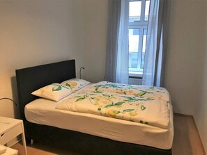 2 chambres, bureau, fer et planche à repasser, Wi-Fi