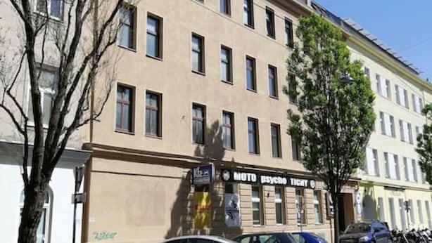 Uklassifisert bilde, 1 av 12, knapp