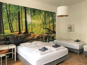 1 bedroom, desk, iron/ironing board, WiFi