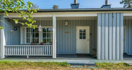 Saariseläntie 8 e 3 by Interhome