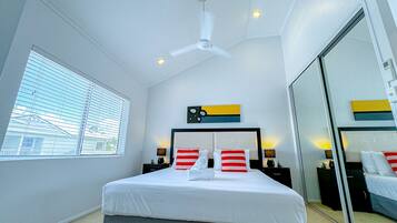 2 bedrooms, individually decorated, individually furnished