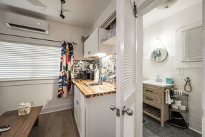 Hårtork och handdukar